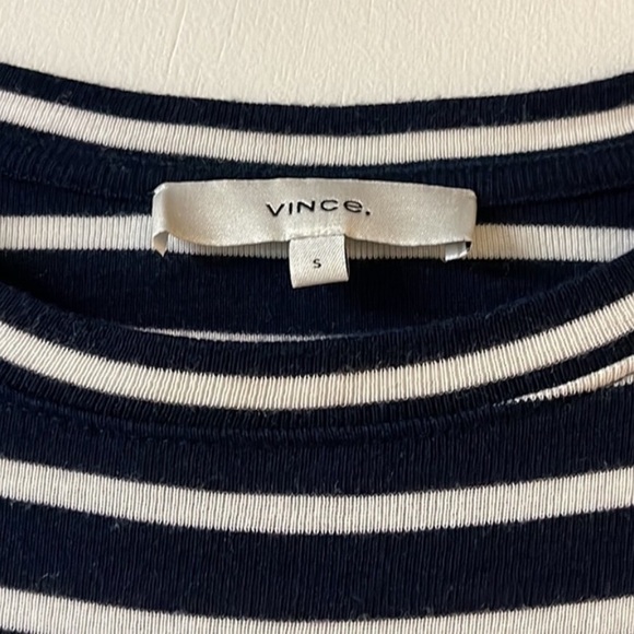 ⚓️Vince long sleeve navy/white striped tee. Size S. - Picture 6 of 7